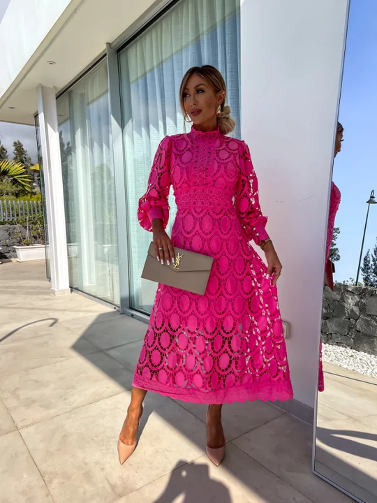 Hilary – Elegant Midi Dress