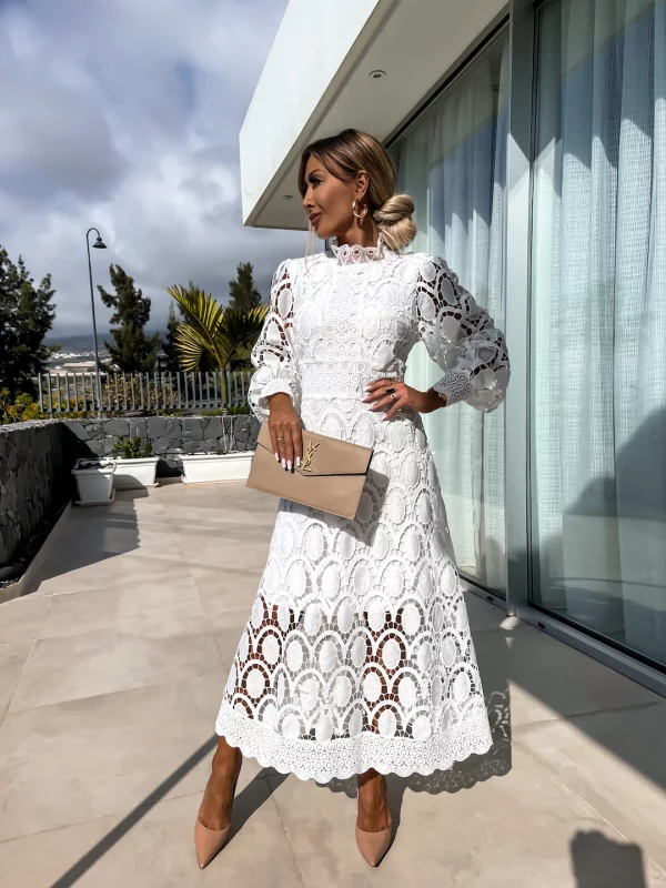 Hilary – Elegant Midi Dress
