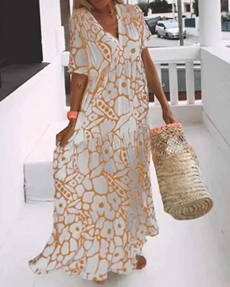 Maureen – Flowing Floral Maxi Dress