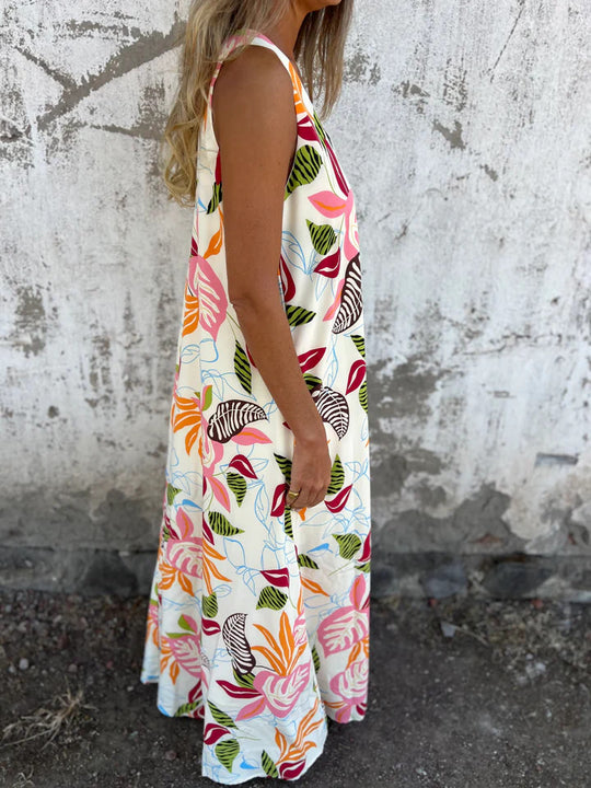 Ariane – Sleeveless Maxi Dress with Leaf Print