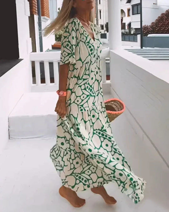 Maureen – Flowing Floral Maxi Dress