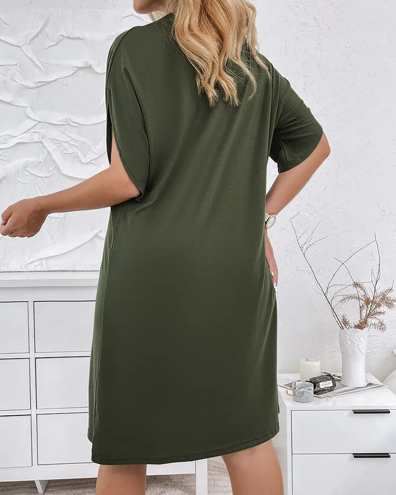Vivian – Premium Ruffled V-neck Dress
