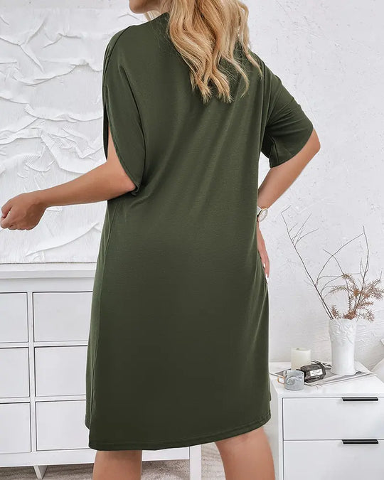 Vivian – Premium Ruffled V-neck Dress