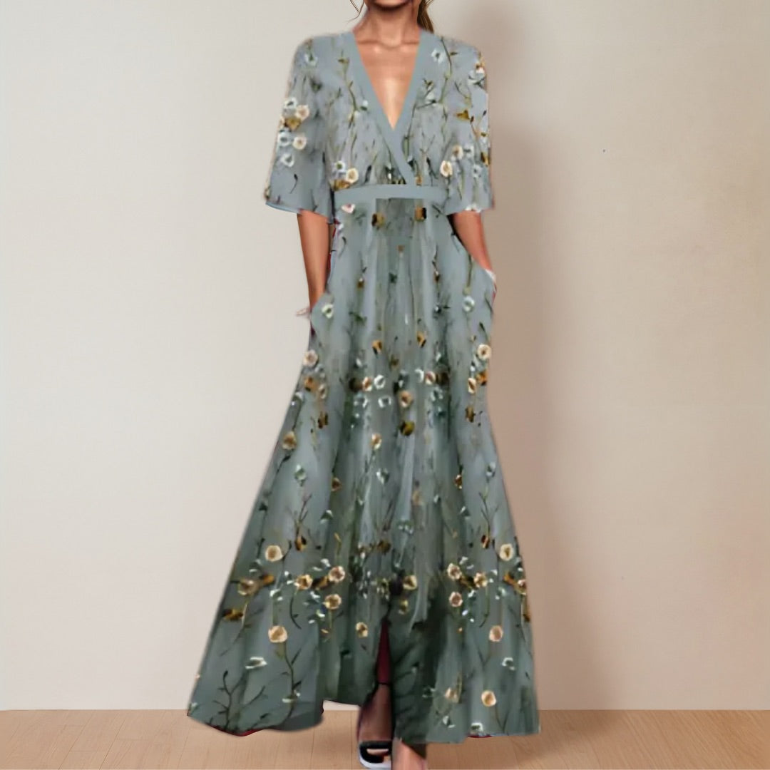 Cynthia – Flowing Maxi Dress
