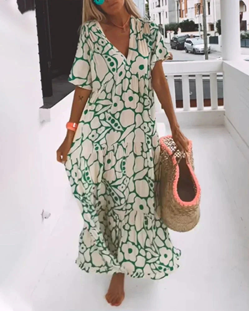 Maureen – Flowing Floral Maxi Dress