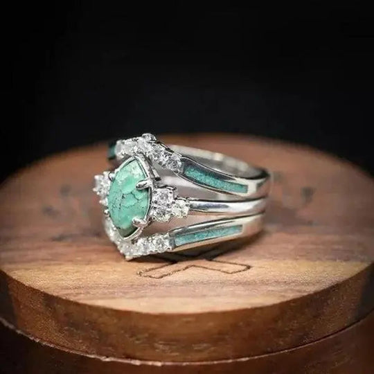 Seraphine – Natural Turquoise Diamond Ring