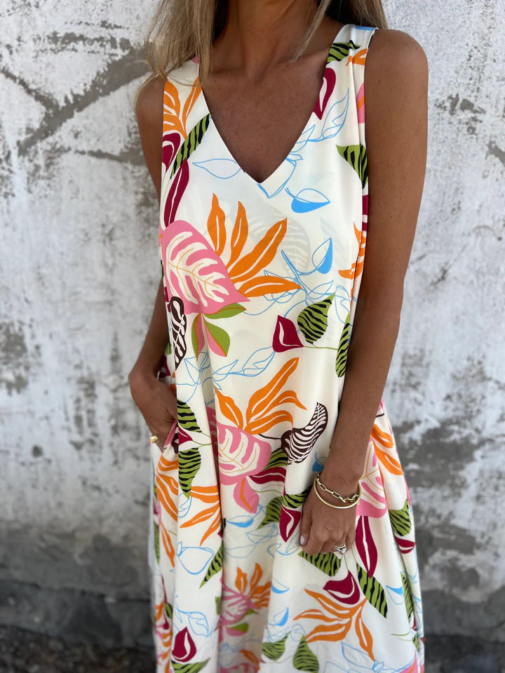 Ariane – Sleeveless Maxi Dress with Leaf Print