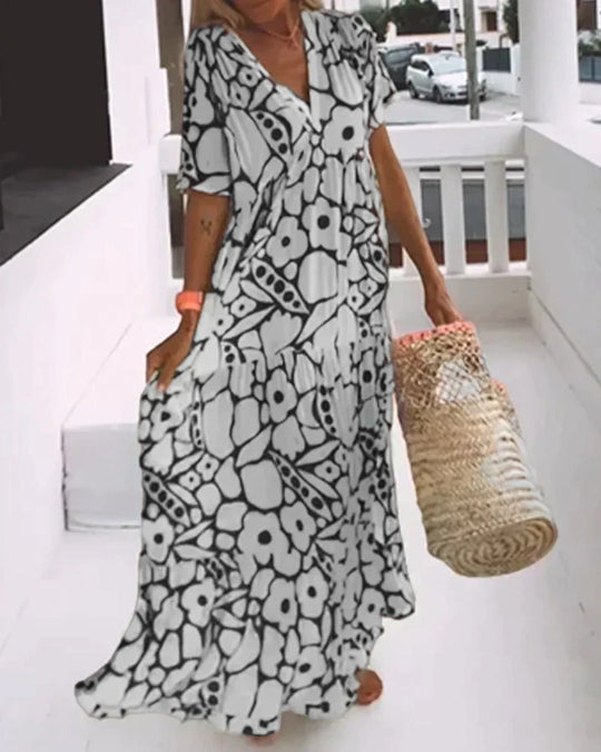 Maureen – Flowing Floral Maxi Dress