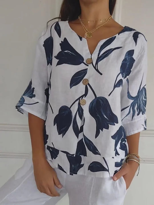 Clarisse – Wrinkle-Resistant Floral Blouse
