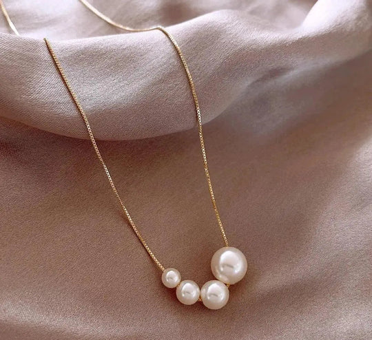 Seraphina – Stylish Gold Freshwater Pearl Necklace