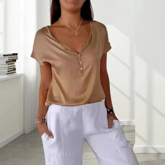 Yana – Elegant V-Neck Top