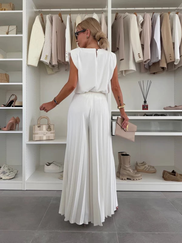 Brittany – Minimalist Two-Piece Set